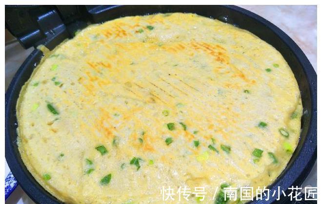 酵母粉|明日入伏,亲自为家人烙早餐饼,表皮酥脆内里柔软,真香