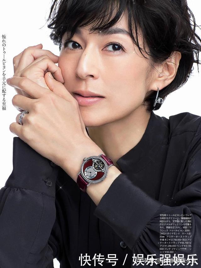 50岁左右的女人,冬天别穿得太老气!教你基础搭配法,时髦减龄