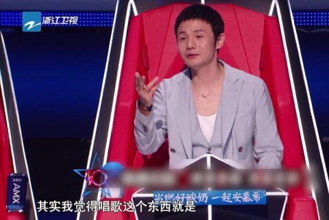 張露馨|李榮浩頂著被罵的風(fēng)險(xiǎn)教王靖雯投機(jī)取巧，結(jié)果對(duì)方不聽(tīng)話(huà)，太虧了