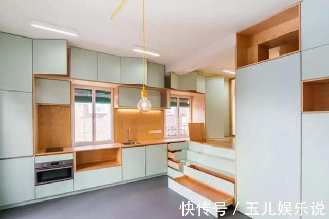 设计师|国外35㎡公寓,设计师脑洞大开,还是头一次见,储物空间真是一绝