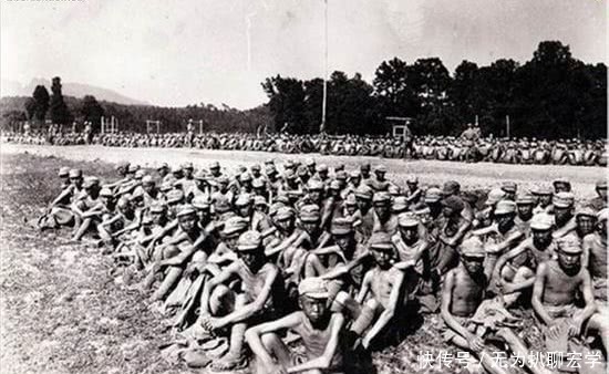 前辈|中日士兵体型对比照，原来前辈用这样的体魄，在和钢铁大炮作战！