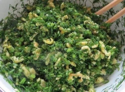 茴香|我家就吃这茴香鸡蛋馅的饺子,鲜香味美,一次45个不够吃,包一次的成本才几块钱