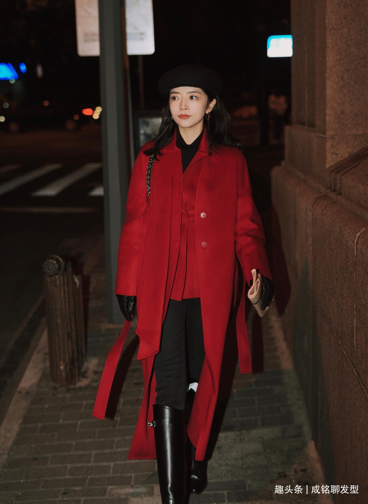 黑色 不懂配色穿衣很难高级,这三个快捷的配色方案,穿搭简单不费时