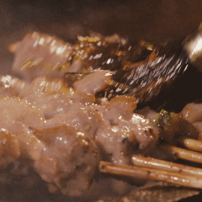 萨满舞|新藏靠边站!这个5w买房10w住别墅的小城,才是打工人的诗与远方