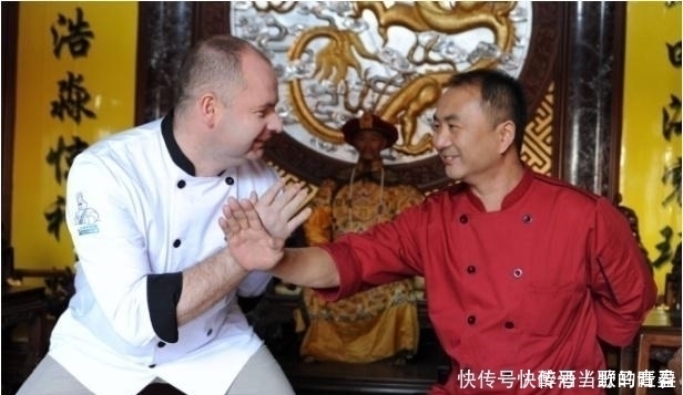 瑞士|瑞士厨师被龙虾难倒,一定要弄晕再烹饪,中国厨师只用两字就搞定