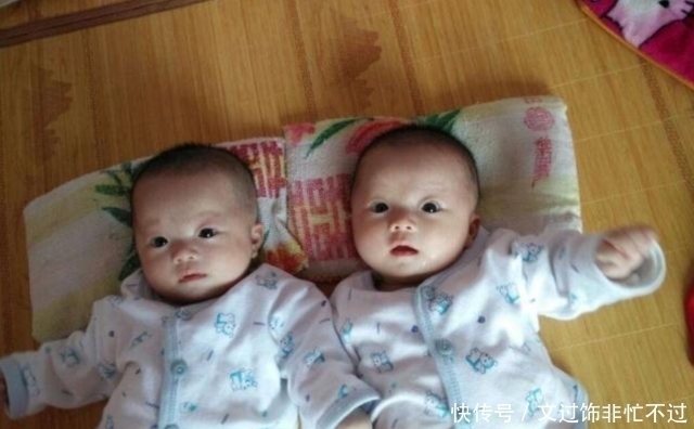 大宝给乡下奶奶带,二宝自己带,5年后双胞胎相见,“差别”很大