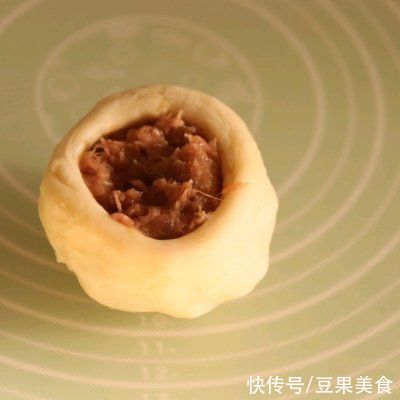 牛肉|这道香喷喷牛肉酥饼一上桌,全家都爱吃