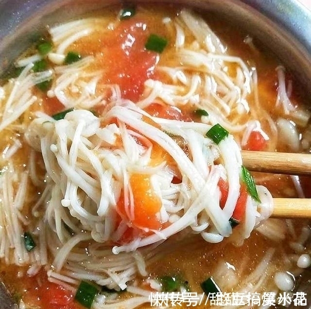 西红柿和它一起煮,隔三差五吃,美白淡斑排宿便,腰肢变细了