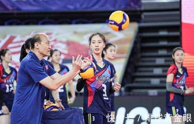 王宝泉|胡进俞觉敏被忽略!或是女排新主帅黑马人物,均率队夺世界杯奖牌