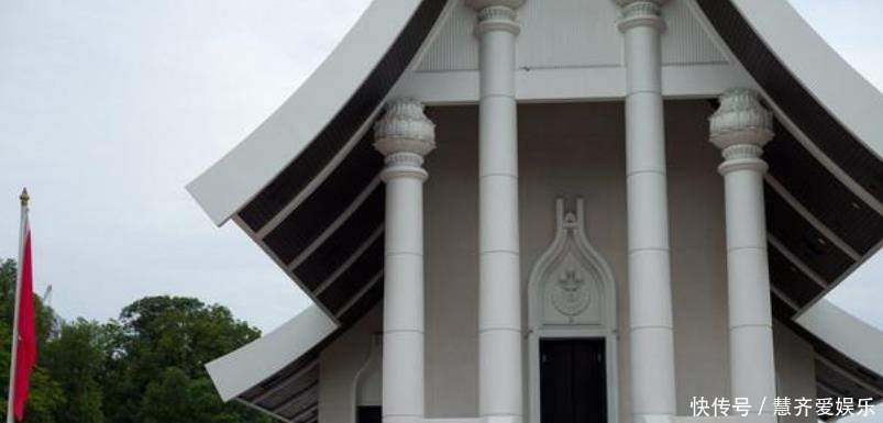 寺庙|世界上最大的佛教寺庙,占地360万平方米,常驻僧侣近千人