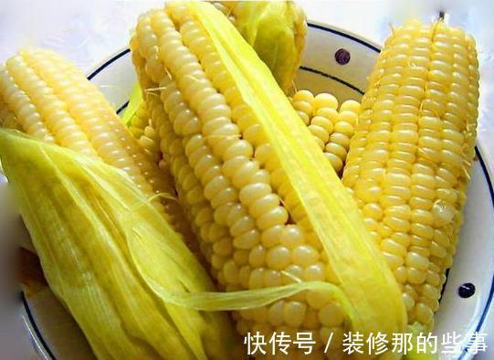 大厨|煮玉米最忌直接用清水,30年大厨教你多放2样,玉米清甜软糯好吃