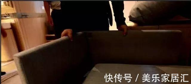 老房子|惨遭丈夫抛弃，单亲妈妈挤15㎡娘家靠父母养，让1岁宝宝睡地板！