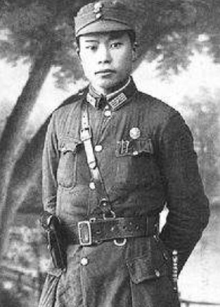 卓越贡献|他一直保护中央首长的安全，是头号警卫员，因为卓越贡献获得少将