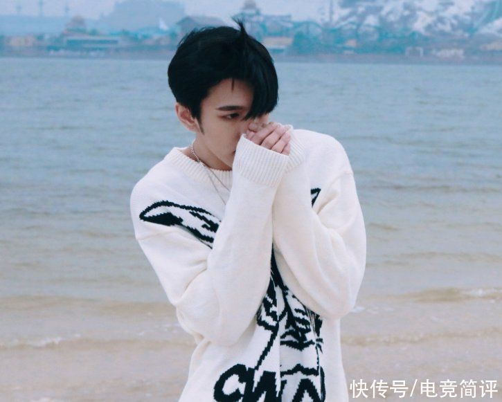 黄飞鸿|韩美娟被淘汰后飘了，当街问认不认识他，被认成王力宏后表情亮了