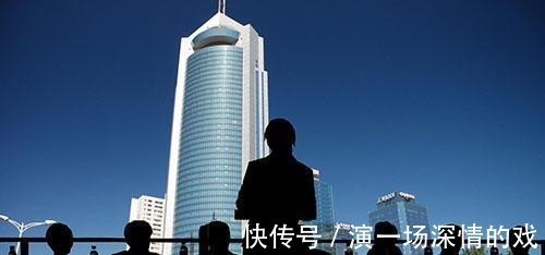 房地产|钱的流向已经变了，别再“死磕”房地产，未来这两点才值钱