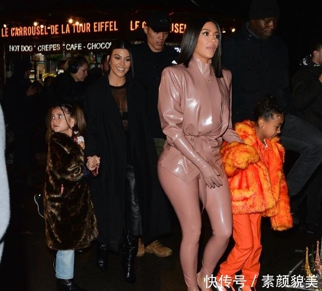 “无痕衣”算什么?卡戴珊的“乳胶衣”才是真厉害,一般人扛不住