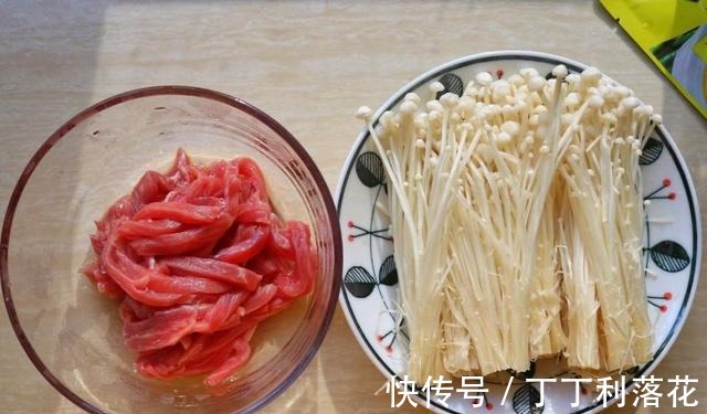 天冷就馋酸汤牛肉，味道酸爽，吃了还想吃，解馋又下饭！