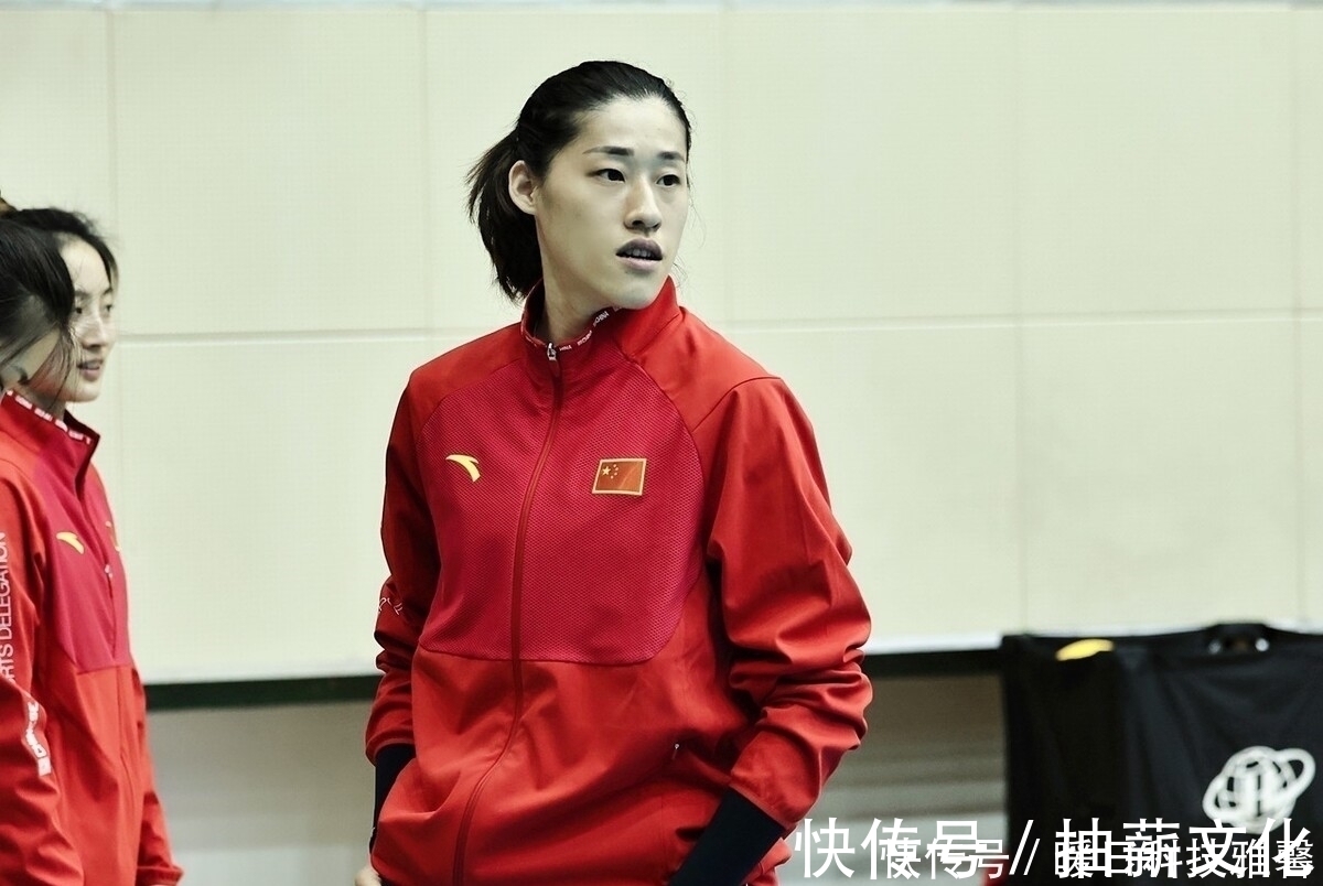 中国女排|中国女排耻辱爆冷!惨败加拿大揪出最差1人,郎平或做重要决定