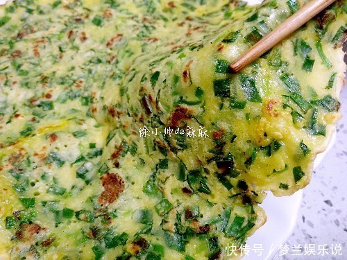 早餐|韭菜就爱这样吃,搅拌一下,再煎一下,我一次可以吃3碟!