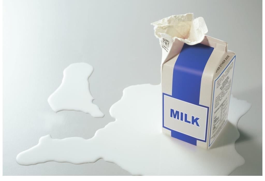 68岁骨科医生研究骨质疏松40年,建议:3种食物少吃,远离骨质疏松