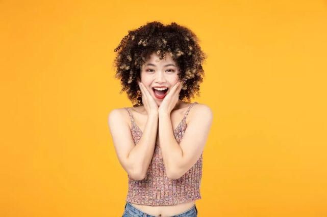 面部凹陷太显老，想要变回少女脸，你得这样做！