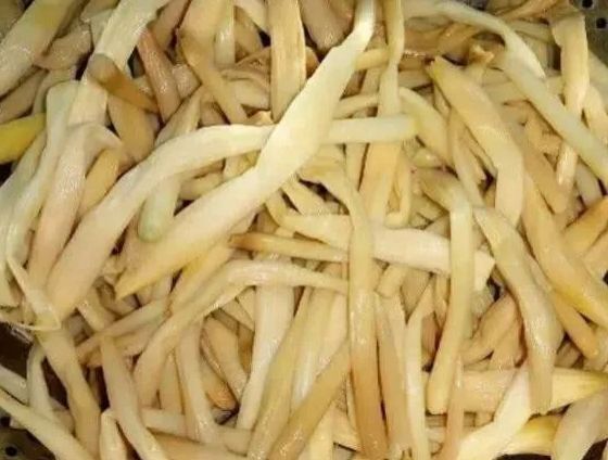 黄花菜|不瞒你说湿气的大贵人,晚上只吃一点,湿气也少了,体重减轻