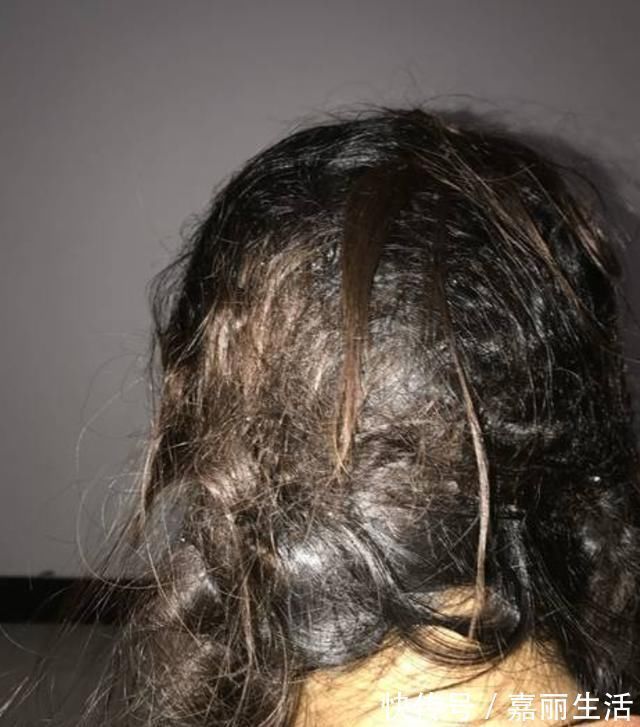 李梅|坐月子堪比“坐关”,宝妈出关时的发型辣眼睛,宝爸想退货