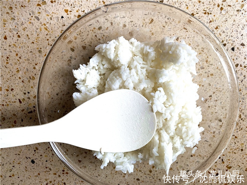  不好|蛋炒饭看似简单，很多人却做不好，教你小诀窍，粒粒分明特别的香