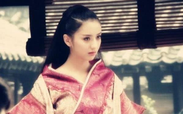  称为|她们被称为历史上的奇女子，一人有“千古第一才女”之称