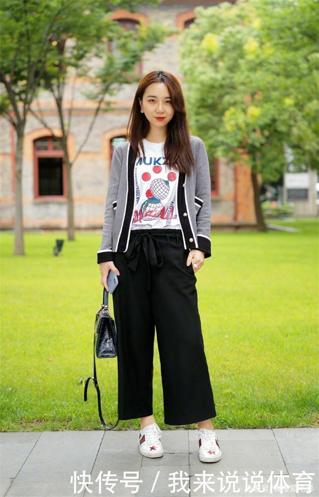 美女街拍穿搭愿天上的每一个流星，都为你而闪耀天际