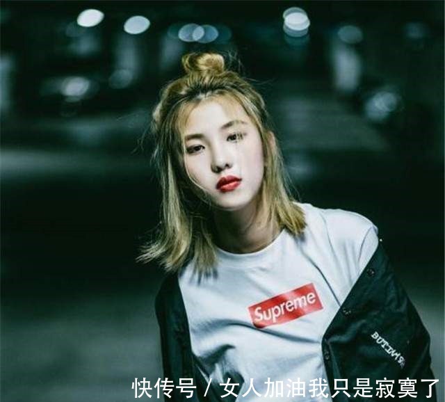 青春期|变形记16岁女巨婴:每天花销过万、吃饭要人喂,现在已脱胎换骨