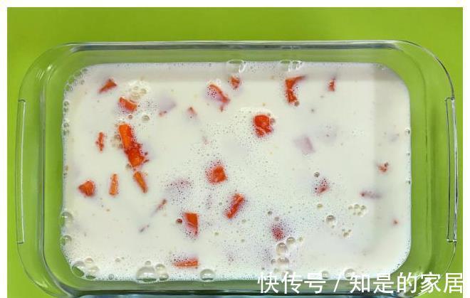 牛奶|不用烤箱不用蒸，教你做好吃的小甜品，香甜滑嫩，一口一个停不下