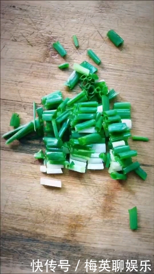 璐瑶|润肺止咳别只炖梨了，教你做个懒人小吃，肺润了，不咳了！