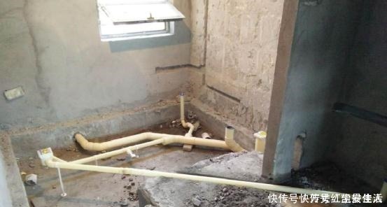 采用|卫生间采用这种排水方式,住再久都不怕漏水,很少人知道这样装