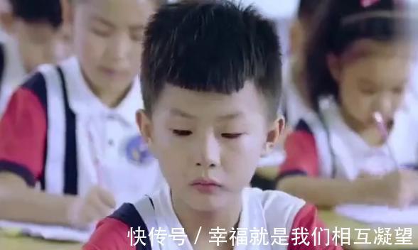 小学生|小学生考场崩溃大哭,只因姓名有103画,监考老师看后无从下手