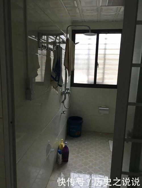 外表|农村自建的别墅,外表富贵的装修,内部却让人哭笑不得