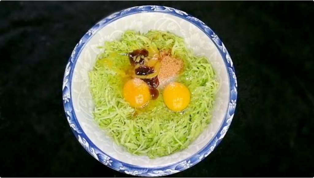 上桌|不炒不煮,萝卜新吃法,全家人都喜欢,还没上桌就抢光了!