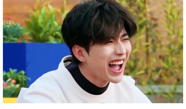 太阳光|《跑男》遇到强烈太阳光,看到成员照片后,你感觉谁动过鼻子?