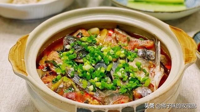 啤酒|敲惊艳的美食家常菜推荐：啤酒焖鱼，清炒红苋菜，十三香小龙虾