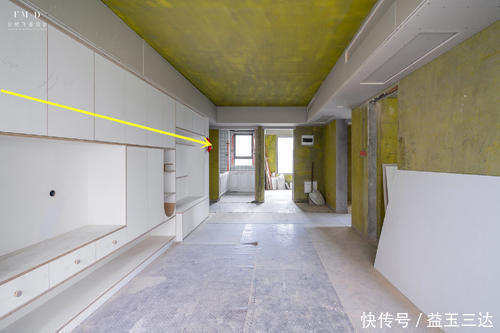 储物空间|奉劝小户型，电视墙能打柜别空着，5米3长多个餐厅卡座省10㎡