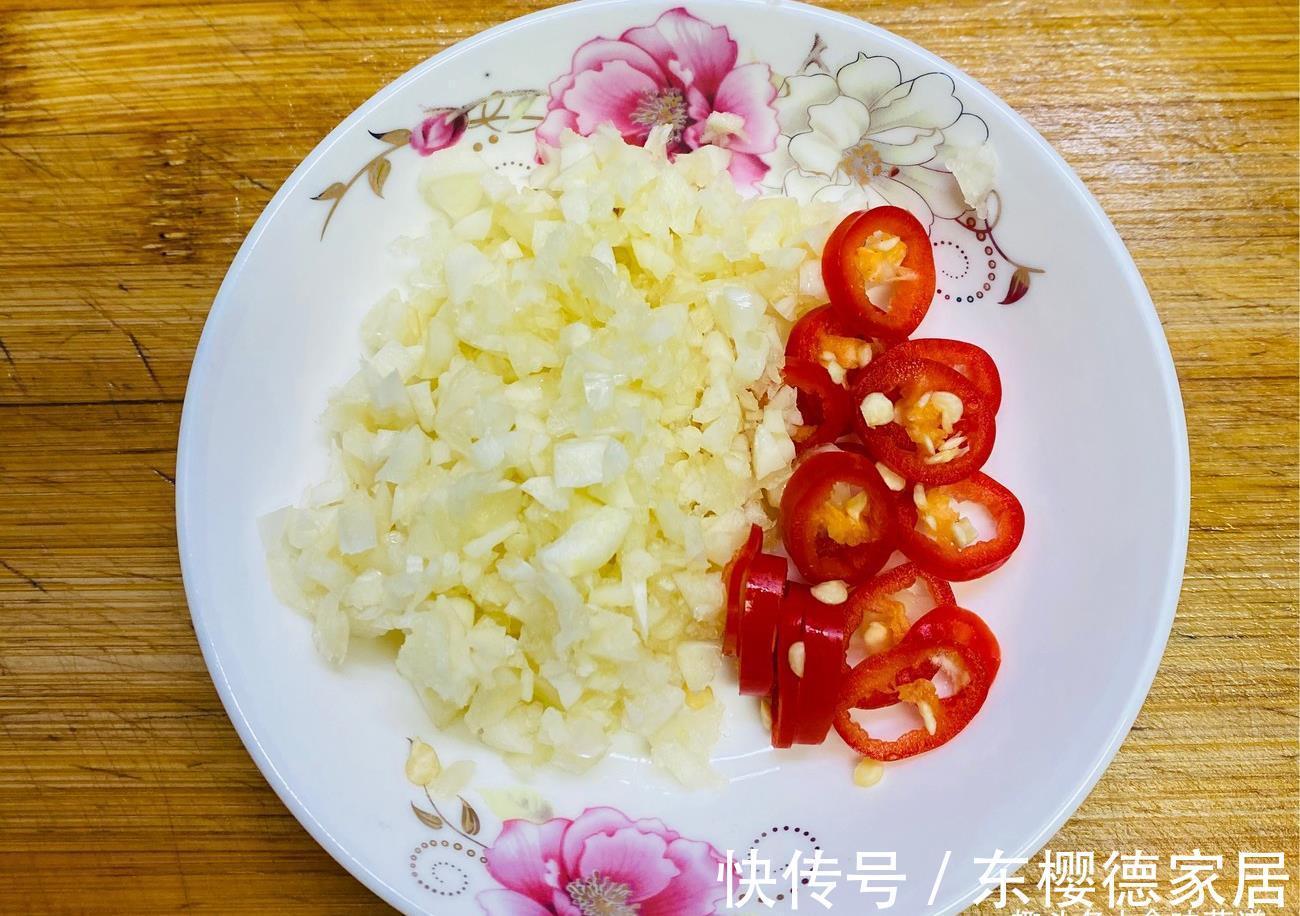 清炒苋菜|七月这菜“金不换”,遇见一次买10斤,清炒凉拌都行,营养又美味