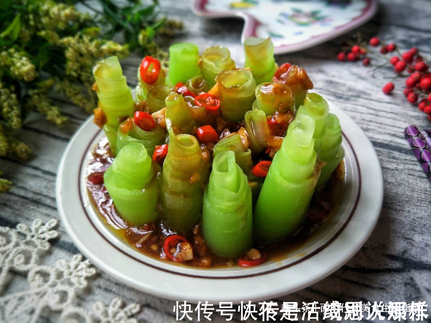 每次家里来客人,下酒菜都少不了它,可不是图便宜,是真好吃!