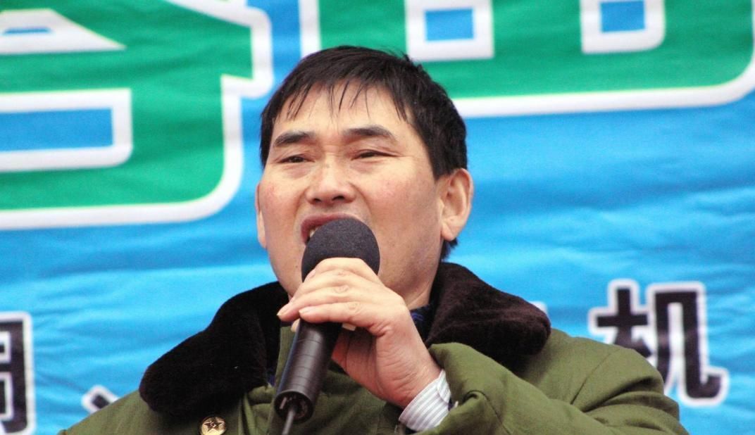 星光大道走红的马广福,上完春晚就回家种地,这才是真的农民歌手