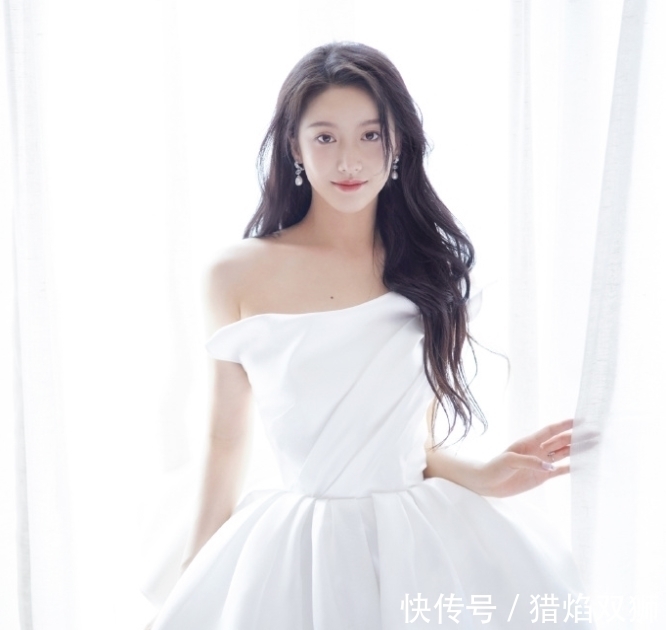 姜貞羽|跑男9下期精彩了，三位當(dāng)紅女藝人來(lái)襲，堪比是大型視覺盛宴！