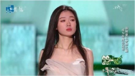 美丽冻人|好声音冠军出炉,单依纯没有悬念获得冠军,观众却对李健的神操作哭笑不得