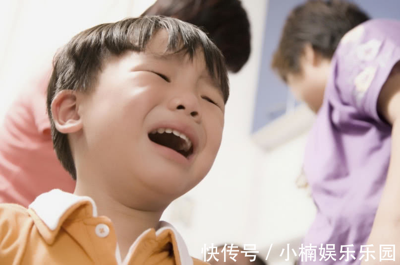 亲生母亲|“妈妈,你去死”,5岁男童怒吼亲生母亲,宝妈一句话让孩子认错