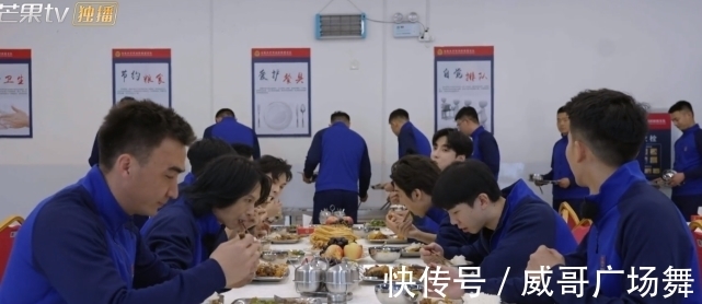 同样进火场救人,李承铉张晋大不同,陈小春最有人情味和讲义气