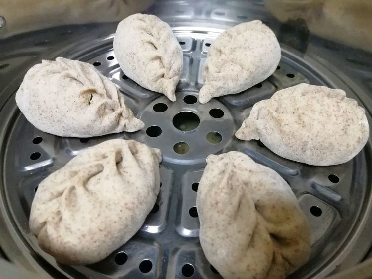 全麦粉做面皮，青椒豆腐做馅料，这样的包子味道太赞了