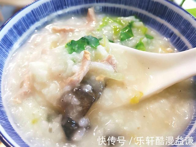 砂锅|广东人特色生滚粥，煲了20几年的做法，嫩滑鲜美，连锅底都不剩