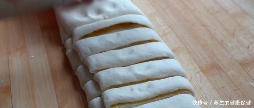 花卷这样做太好吃啦!窍门就是加“它”,色香味俱全,孩子抢着吃!